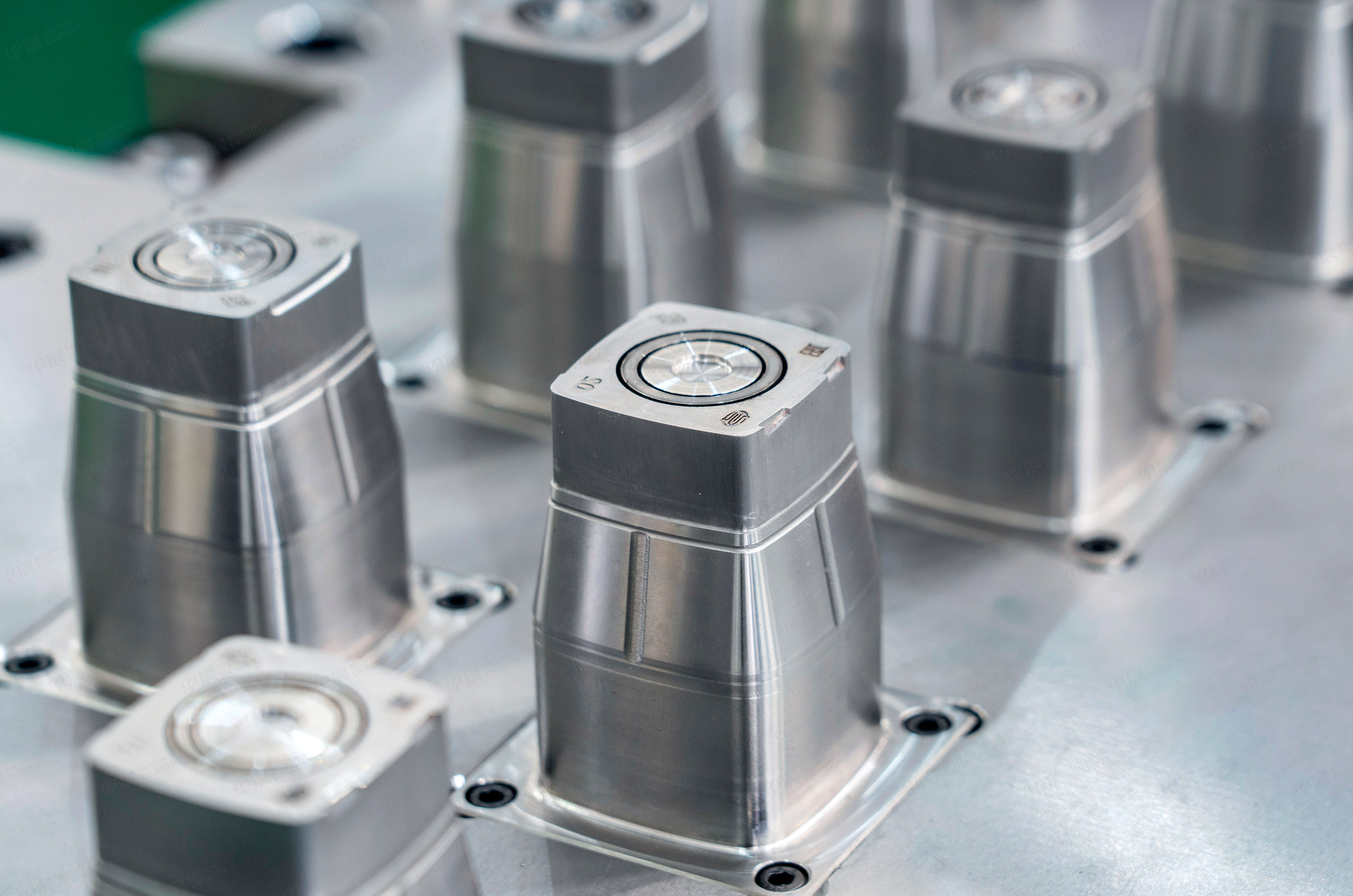 企业形象图片拍摄,产品拍摄,产品图片精修,秋山模具企业形象拍摄,产品图片拍摄